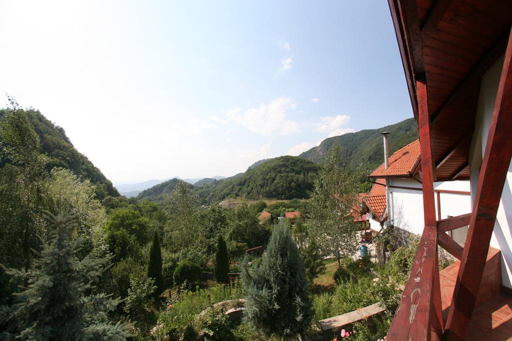 Vila Anastasia Sacarimbu Exterior photo